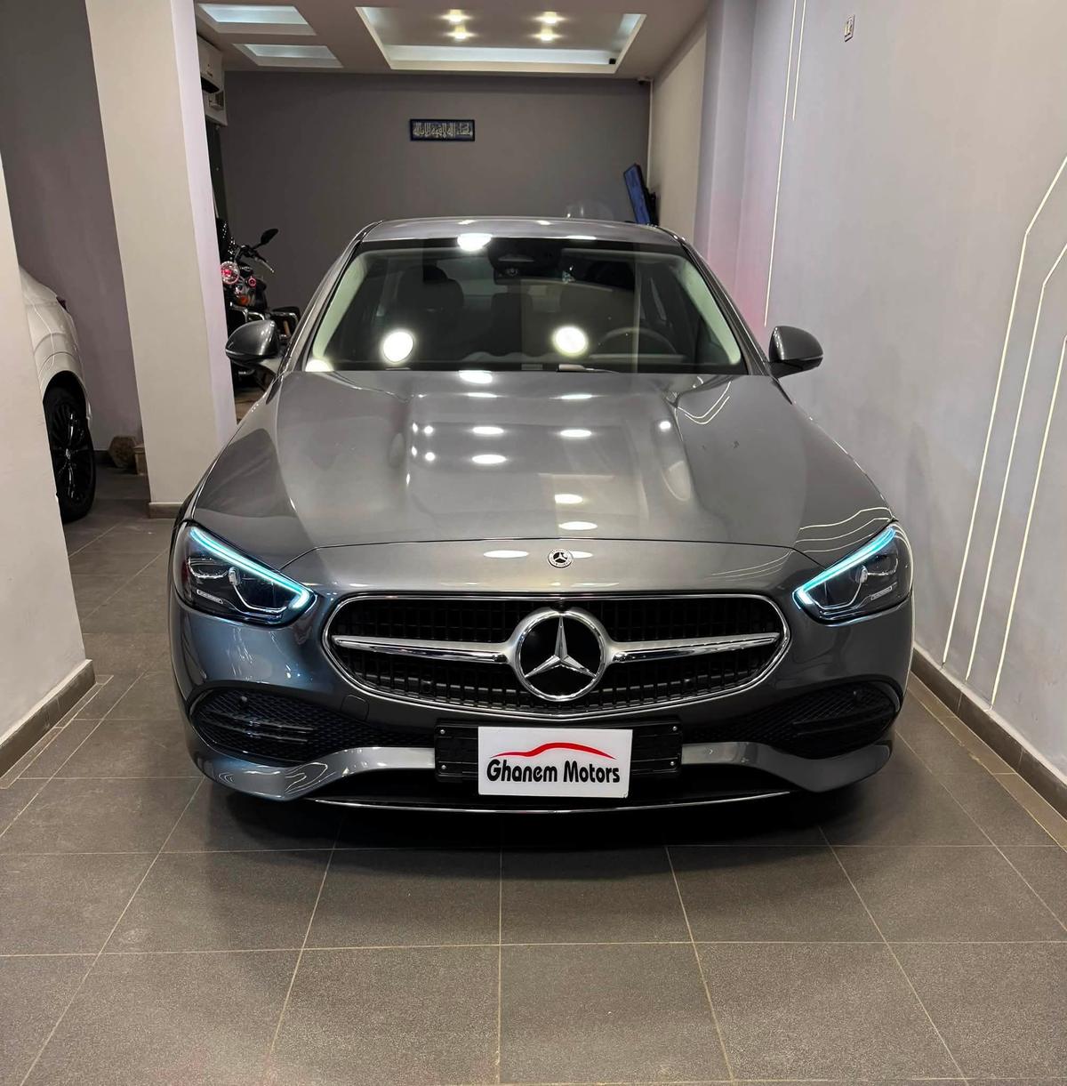 Mercedes-Benz C-Class 2025